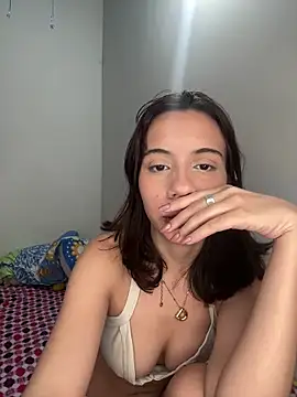 Webcam Model (Nicole_Cute04)  is live.Free join now!