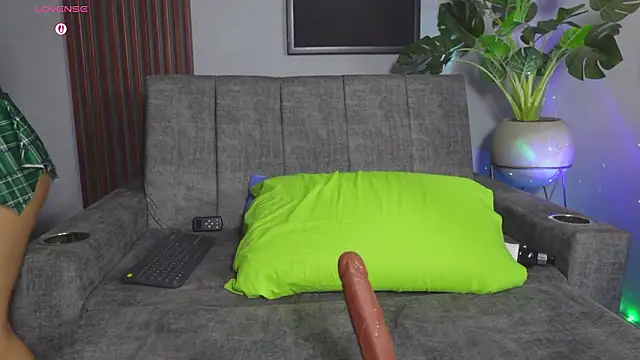 Catalina-sexy live sex cam