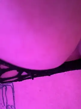 KellyMoors live sex cam
