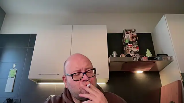 theitalianbear live sex cam