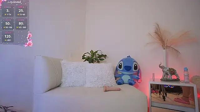 roxie_gates_ - Roxie_gates_'s free webcam - UK Sex Cams