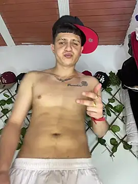 themasterhades_777 (M twink) - ⭐꧁GET NAKED + MASTURBATION꧂⭐