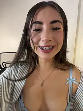 Melody_04's live cam