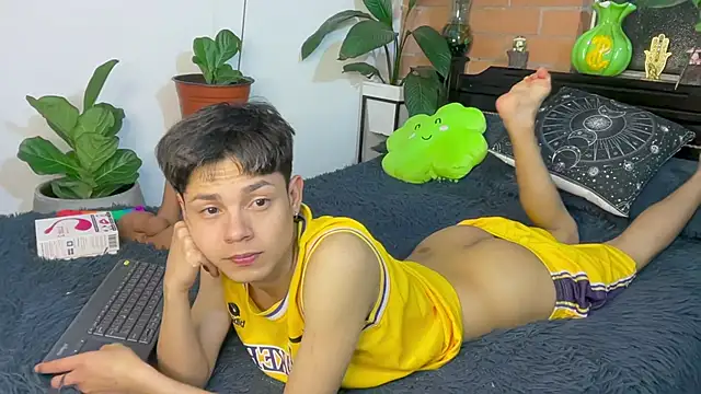 Andy_Belier23's live cam