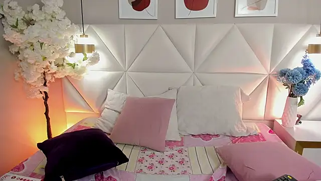 mavis_luxury - Mavis_luxury's free webcam - UK Sex Cams