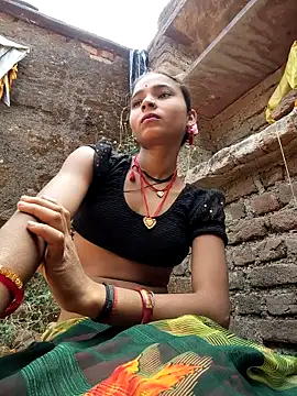 Webcam Model (R_Roshni)  is live.Free join now!