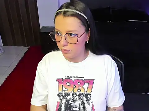 nataliasweet98 - Nataliasweet98's free webcam - UK Sex Cams