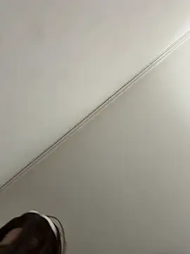 miakiittyy - MiaKiittyy's free webcam - UK Sex Cams