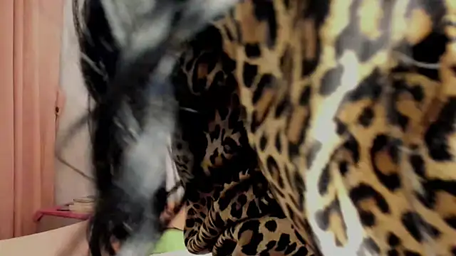 valen_brown - Valen_Brown's free webcam - UK Sex Cams