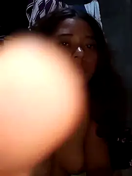 Webcam Model (Violethroos)  is live.Free join now!