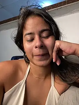 lucirganaxxx - Lucirganaxxx's free webcam - UK Sex Cams