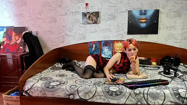 kagamitayga - KagamiTayga's free webcam - UK Sex Cams