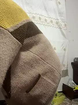 crhong666 (F milf) - 手指插逼1分钟