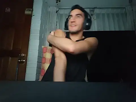 Live sex cam di TommyMomentum