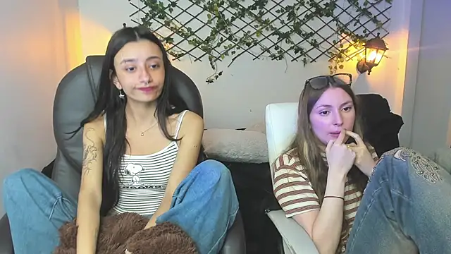 nana__rousse - Nana__rousse's free webcam - UK Sex Cams