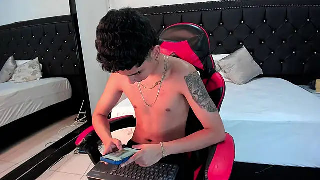 nohadrake - NohaDrake's free webcam - UK Sex Cams