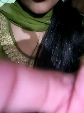 Webcam Model (Eshwari_Chopra)  is live.Free join now!