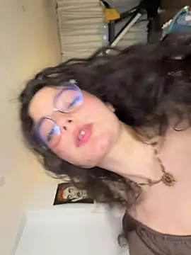 antoniart_ (F young) - ❤‍🔥 PLAY WITH MY NAKED BOOBS❤‍🔥