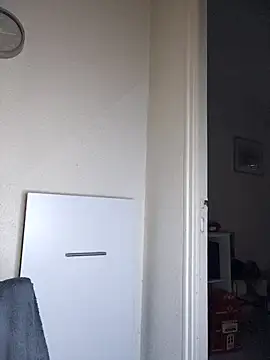 Webcam Model (AMYRA_HOT)  is live.Free join now!