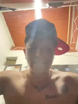 themasterhades_777 (M twink) - ⭐꧁GET NAKED + MASTURBATION꧂⭐