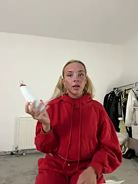 naughtyblondex (F teen) - Strip tease 🫦