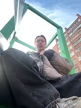 AlishaOfThorns live cam profile