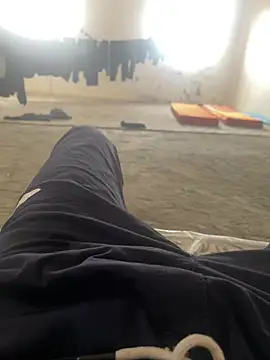 Bwbasjenehu live sex cam