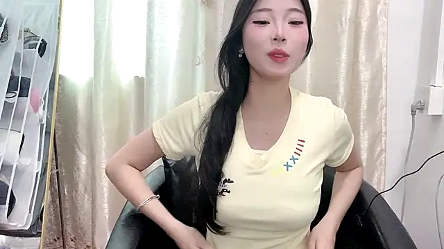 美女yiyibaby2026在线直播