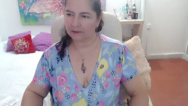 leonela_69 - Leonela_69's free webcam - UK Sex Cams