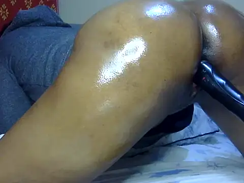 prettytina1 - Prettytina1's free webcam - UK Sex Cams