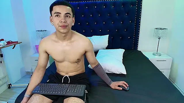 jaden_and_sofia - Jaden_and_sofia's free webcam - UK Sex Cams