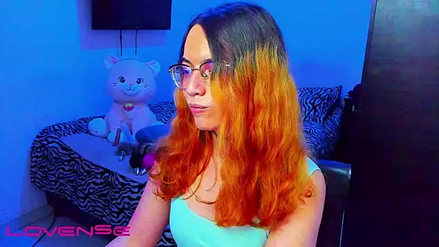 lillykittyyy (T young) - Spank my tits 7w7