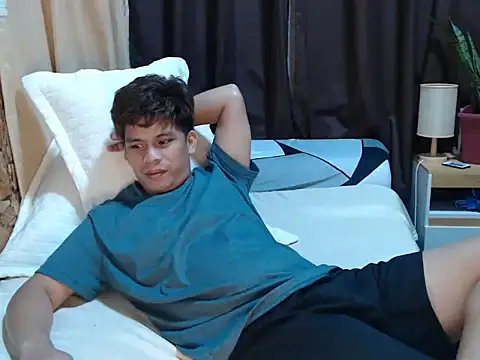 cumwhat_me - Cumwhat_me's free webcam - UK Sex Cams