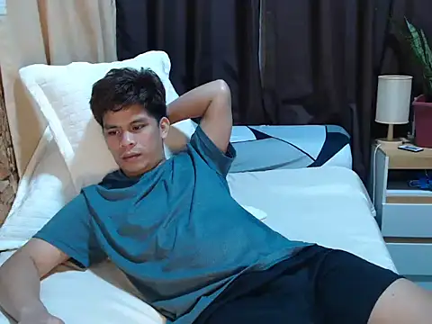 cumwhat_me - Cumwhat_me's free webcam - UK Sex Cams