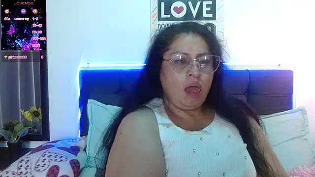 keyla01_ - Keyla01_'s free webcam - UK Sex Cams