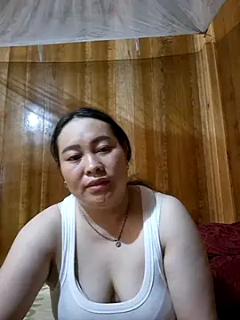 nin-anna - Nin-anna's free webcam - UK Sex Cams