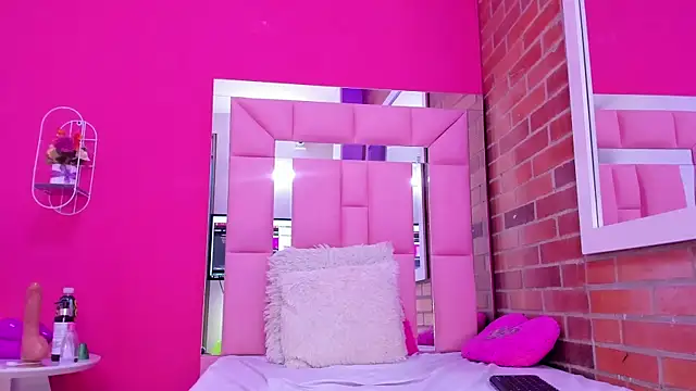 rebecca_sandoval - Rebecca_Sandoval's free webcam - UK Sex Cams