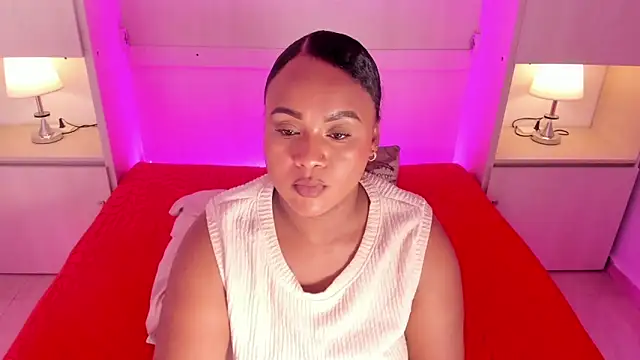 emilyystuart - EmilyyStuart's free webcam - UK Sex Cams