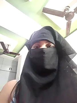 Webcam Model (Aafreen_36)  is live.Free join now!