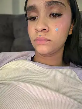 isabella-teen - Isabella-Teen's free webcam - UK Sex Cams