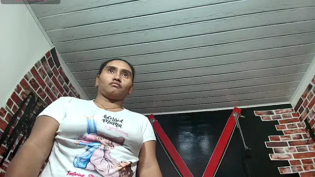 raven_robin_ live sex cam