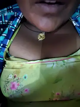 aunty_sumy live sex cam