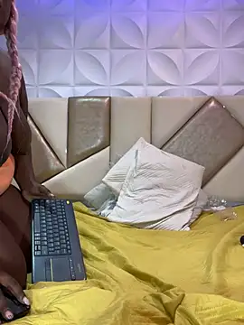 may_storm - May_storm's free webcam - UK Sex Cams