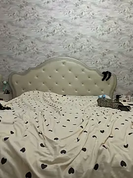 美女zhizhibaobei在线直播