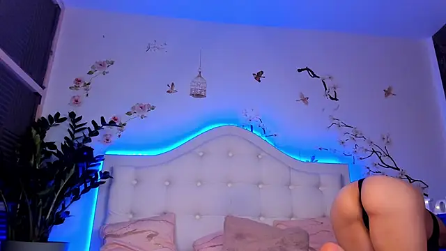 tinyblair - TinyBlair's free webcam - UK Sex Cams