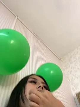 valeria_pink18 - Valeria_pink18's free webcam - UK Sex Cams