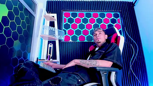 max_hader_ (M young) - my warm milk 🥵💪🍆