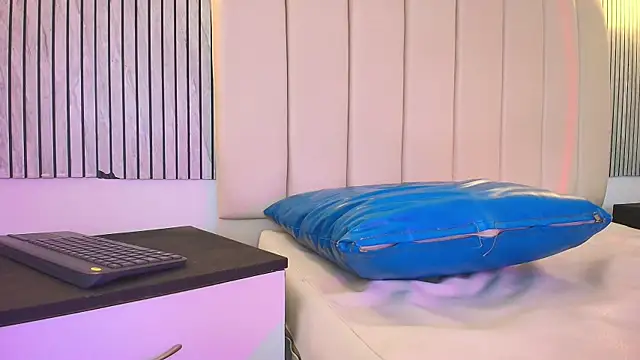 lian_cameron (M twink) - delicious cum