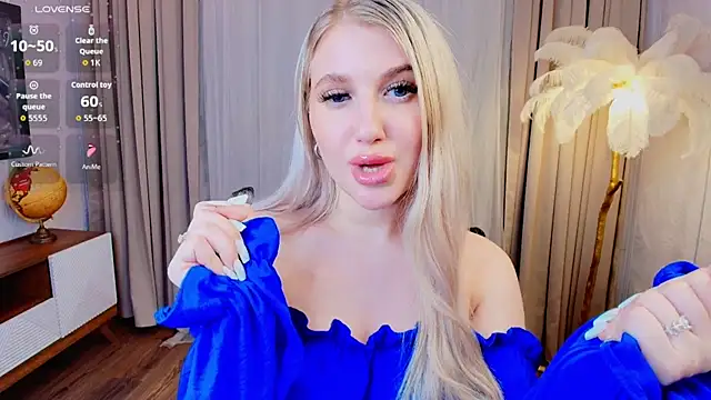 evacadooo - Evacadooo's free webcam - UK Sex Cams