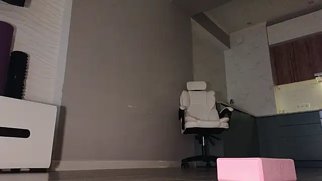 ella_lee15 - Ella_lee15's free webcam - UK Sex Cams